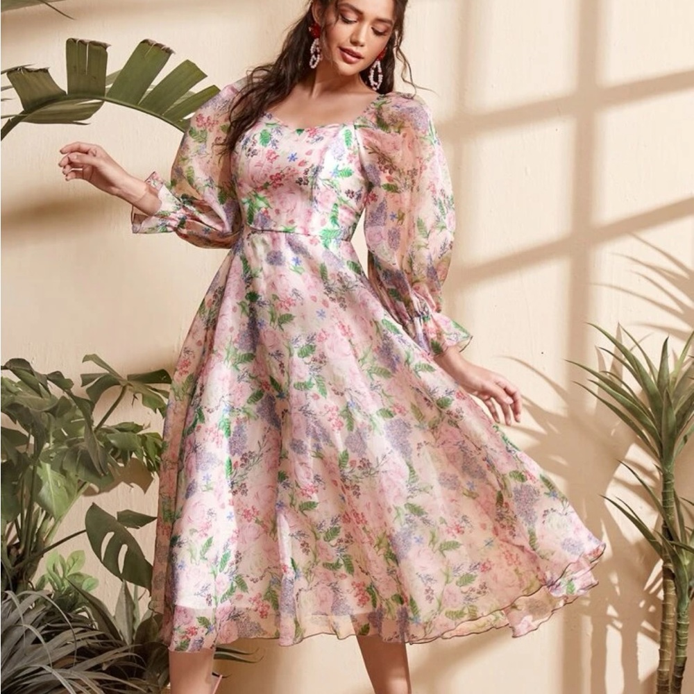 NWT Floral lantern sleeve dress
